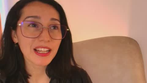 Snapshot of ginevra_esposito chatting on 05/05/26, 12:24 Ginn online show from 05/05/26, 12:24