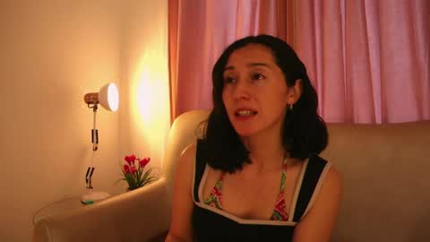 Snapshot of ginevra_esposito chatting on 06/04/26, 12:33 Ginn online show from 06/04/26, 12:33