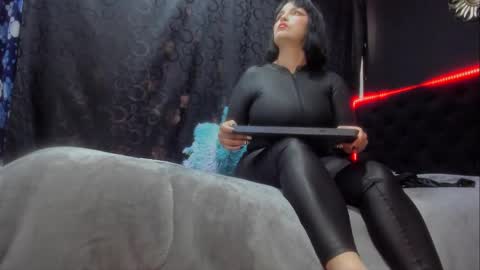 Miss online show from 01/06/25, 08:39