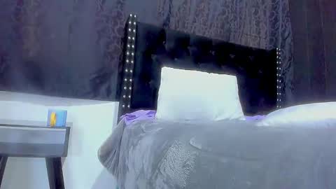 Miss online show from 09/18/25, 10:01