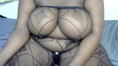 ginger_babes1 online show from 11/18/25, 12:38