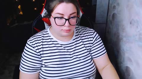 Snapshot of ginger_grayy chatting on 01/18/25, 05:26 Alexa here online show from 01/18/25, 05:26