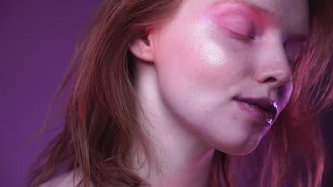        im expecting 350 thumbs up on my altar   online show from 01/03/25, 04:11