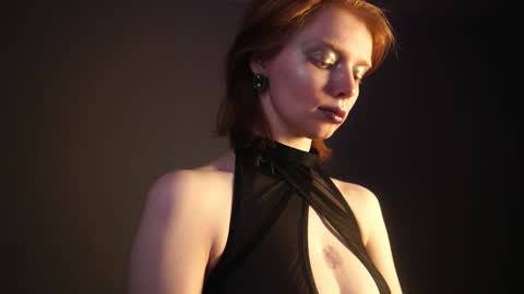        im expecting 350 thumbs up on my altar   online show from 02/18/25, 10:14