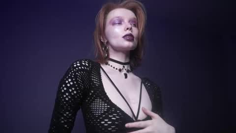        im expecting 350 thumbs up on my altar   online show from 02/27/25, 10:09