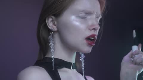        im expecting 350 thumbs up on my altar   online show from 12/21/25, 10:06