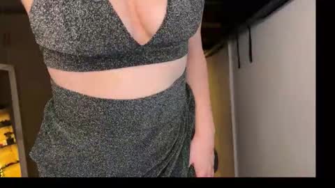 Valery online show from 12/22/25, 10:51