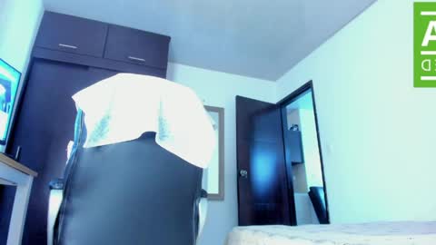 Snapshot of ginger_smil chatting on 04/25/26, 01:41 Diana online show from 04/25/26, 01:41