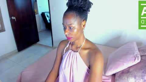 Snapshot of ginger_smil chatting on 05/20/26, 12:33 Diana online show from 05/20/26, 12:33