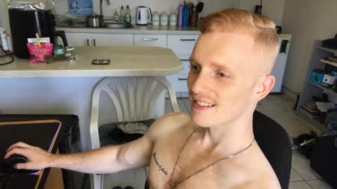 Snapshot of gingerboy_69 chatting on 01/09/25, 01:56 Jay online show from 01/09/25, 01:56