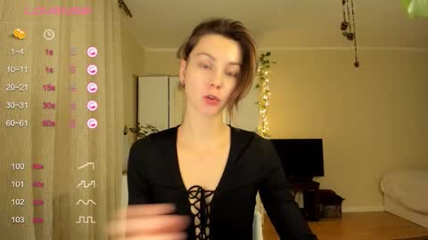 Snapshot of gingerbread__house chatting on 10/30/25, 05:24 Vasilisa online show from 10/30/25, 05:24