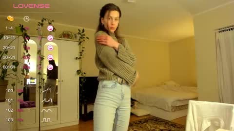 Snapshot of gingerbread__house chatting on 04/10/26, 05:28 Vasilisa online show from 04/10/26, 05:28