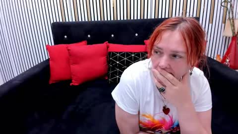 Snapshot of gingergreeneyes chatting on 11/18/25, 12:53 gingergreeneyes online show from 11/18/25, 12:53