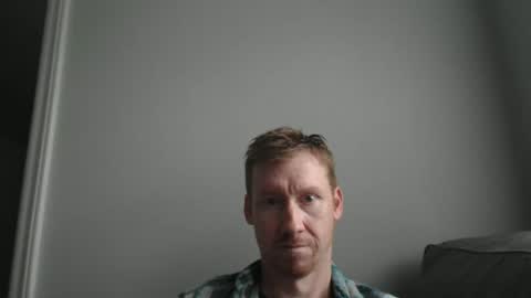 Snapshot of gingerjay2484 chatting on 10/12/25, 01:43 gingerjay2484 online show from 10/12/25, 01:43