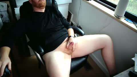 Snapshot of gingermooncum chatting on 09/16/25, 12:50 gingermooncum online show from 09/16/25, 12:50