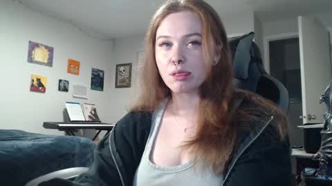 Snapshot of gingervial chatting on 10/23/25, 02:22 gingervial online show from 10/23/25, 02:22