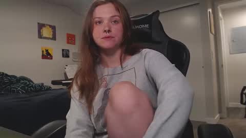 Snapshot of gingervial chatting on 11/15/25, 01:58 gingervial online show from 11/15/25, 01:58