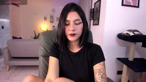 Snapshot of ginnaaaa_ chatting on 06/10/26, 03:39 Ginnaa online show from 06/10/26, 03:39