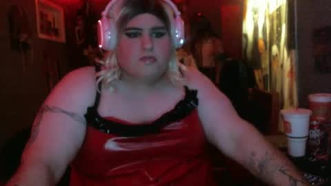 Snapshot of ginny_dominatrix chatting on 10/06/25, 02:42 ginny ray online show from 10/06/25, 02:42