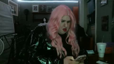 Snapshot of ginny_dominatrix chatting on 12/04/25, 02:10 ginny ray online show from 12/04/25, 02:10