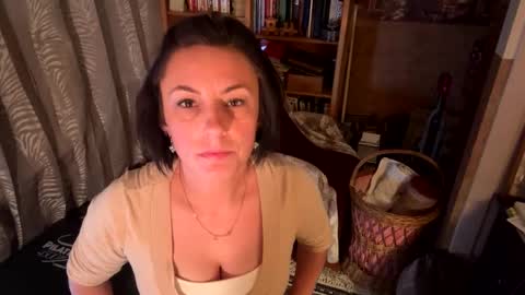 Snapshot of ginny_rose chatting on 03/10/25, 01:12 Ginny Rose online show from 03/10/25, 01:12