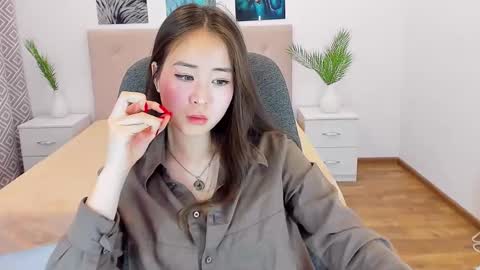 Snapshot of ginnycherry chatting on 12/05/24, 04:34 Ginny online show from 12/05/24, 04:34