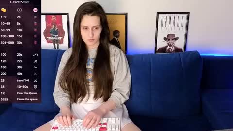 Ginnyg  online show from 01/17/25, 08:11