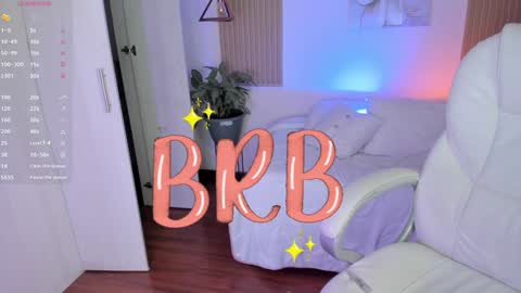 Snapshot of ginnywett chatting on 01/19/25, 02:17 Kendall online show from 01/19/25, 02:17