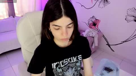 Kendall online show from 02/10/26, 01:26