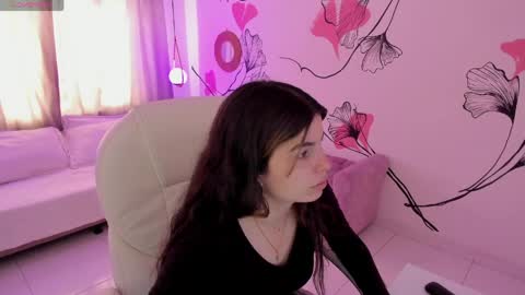 Kendall online show from 04/11/26, 01:26