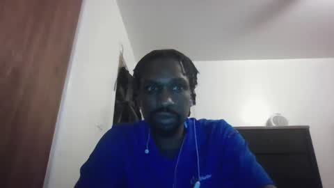gino_crazy87 online show from 01/19/25, 05:48
