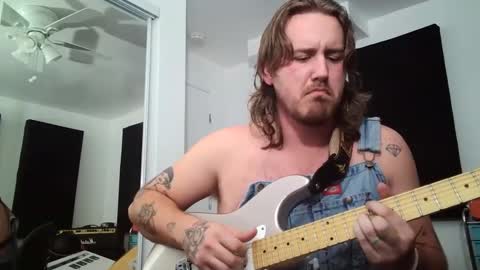 Snapshot of ginsolo69 chatting on 12/29/24, 12:20 ginsolo69 online show from 12/29/24, 12:20