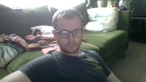 Snapshot of ginwood chatting on 02/08/25, 11:44 ginwood online show from 02/08/25, 11:44