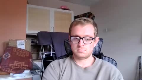 Snapshot of ginwood chatting on 10/07/25, 02:47 ginwood online show from 10/07/25, 02:47