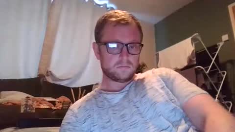 Snapshot of ginwood chatting on 11/22/25, 01:32 ginwood online show from 11/22/25, 01:32