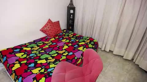 Giorgia online show from 11/24/25, 12:21