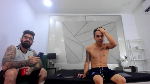 gio_lorenz online show from 09/12/25, 12:27