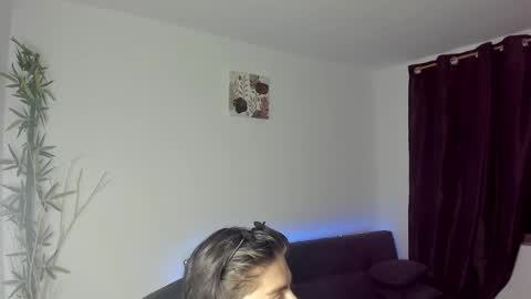 Snapshot of gio_russo chatting on 12/24/24, 04:11 GioRusso online show from 12/24/24, 04:11