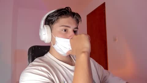 Snapshot of gio_russo chatting on 01/09/26, 05:59 GioRusso online show from 01/09/26, 05:59