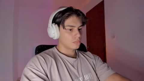 Snapshot of gio_russo chatting on 02/05/26, 04:06 GioRusso online show from 02/05/26, 04:06