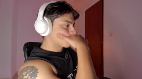 Snapshot of gio_russo chatting on 02/05/26, 10:36 GioRusso online show from 02/05/26, 10:36