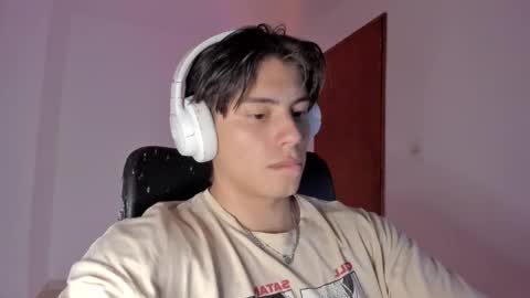 Snapshot of gio_russo chatting on 02/11/26, 11:21 GioRusso online show from 02/11/26, 11:21