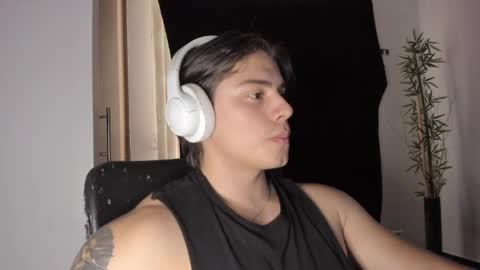 Snapshot of gio_russo chatting on 05/21/26, 10:06 GioRusso online show from 05/21/26, 10:06