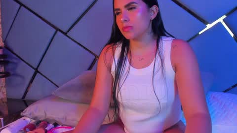 Snapshot of giorgia_13 chatting on 01/14/25, 03:01 giorgia online show from 01/14/25, 03:01