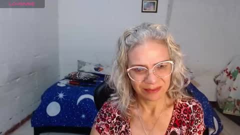 Snapshot of giorgia_xue53 chatting on 12/11/24, 08:15 Mary online show from 12/11/24, 08:15