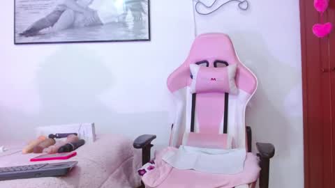 Snapshot of giorgina_montiere chatting on 12/22/25, 10:29 giorgina_montiere online show from 12/22/25, 10:29