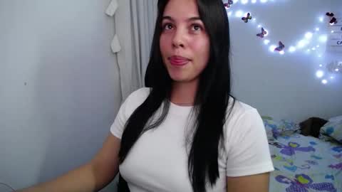 GIO RIVERA online show from 12/23/25, 04:54