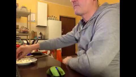 giovanni_1964 online show from 12/22/24, 08:14