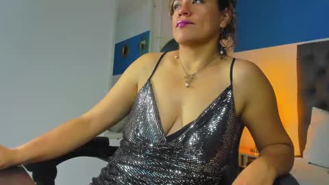 G I S E P L A online show from 02/16/25, 06:21