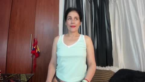 Girasol Walton online show from 02/15/26, 01:41